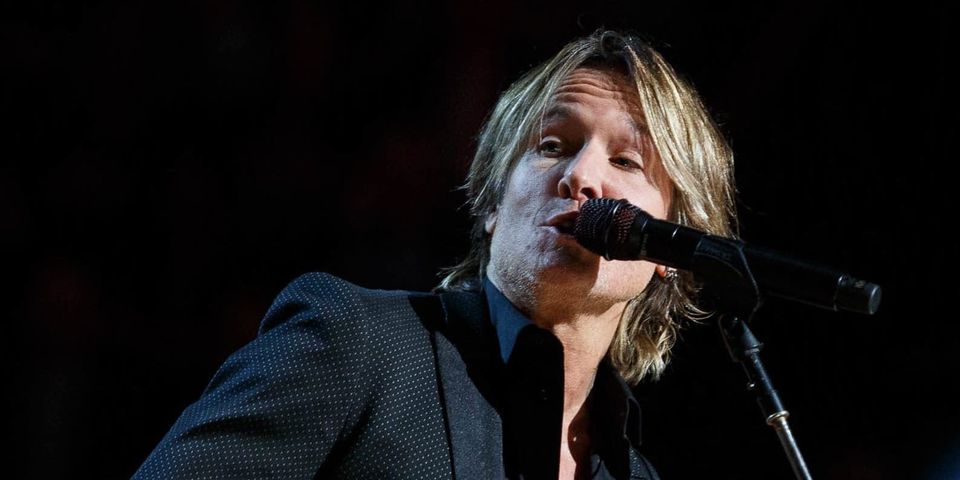 Keith Urban brings queer anthem ‘Pink Pony Club’ to Mar-a-Lago