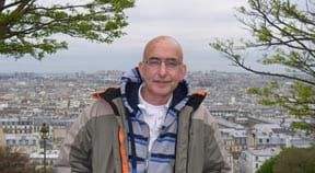 Pianist records CD for Sussex Beacon