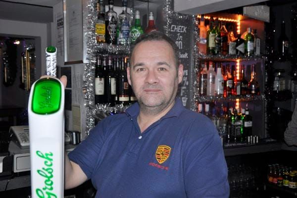 Who’s the boss behind the bar @The Queens Arms?