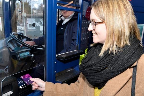Brighton & Hove Buses go contactless  