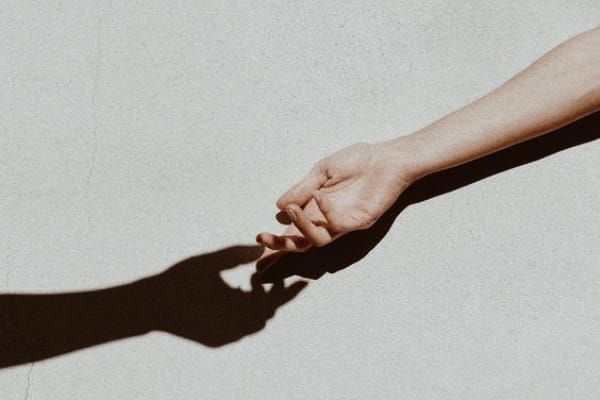 Grief Meets: Exploring Healing Pathways