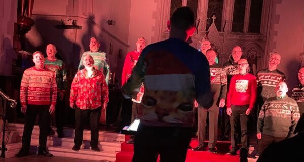 REVIEW: Resound & Rebelles: Peace, Hope and Christmas Jumpers