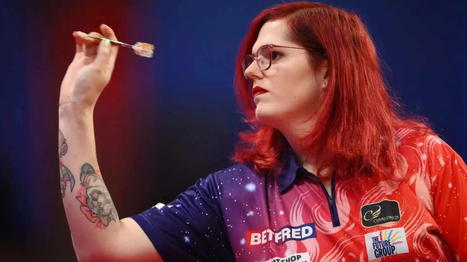 Dutch darts player Michael van Gerwen sticks up for trans darts star Noa-Lynn van Leuven