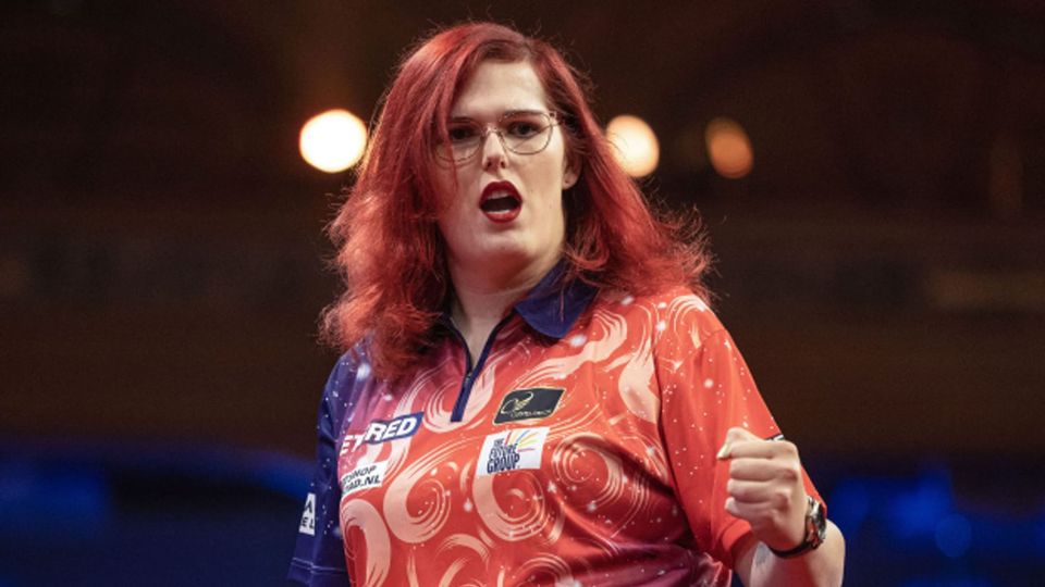 Noa-Lynn van Leuven to become first trans player to compete at Grand Slam of Darts