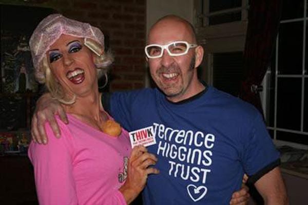 Fonda Cox and THT volunteer Neil Stevens