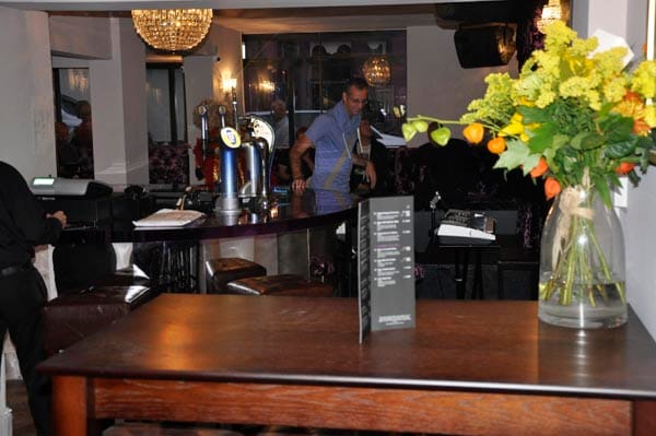 Queens Arms re-opening