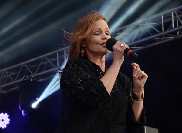 Belinda Carlisle: Photo by Barry West