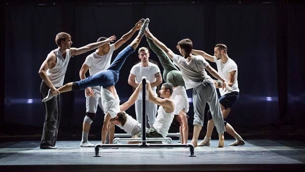 Photo © Tristram Kenton 