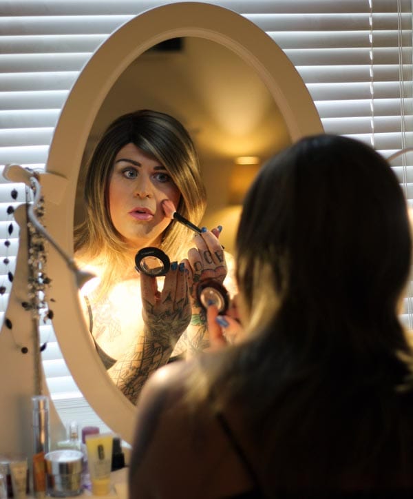 Ms Sugar Swan: photo by Alice Blezard