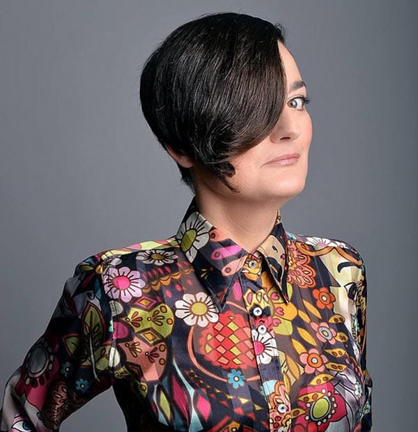 Zoe Lyons