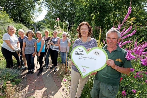  Cllr Gill Mitchell with volunteers at Preston Park walled garden 