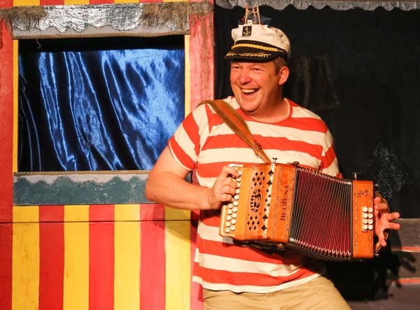 Squashbox Theatre (Saturday)