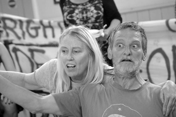 Jan McLachlan as Lucifer and Vince Laws as John Faust, photo by Ann Nicholls