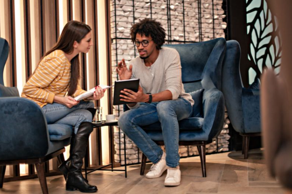 3 Performance Review Examples To Inspire You