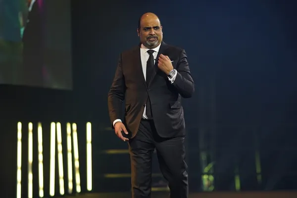 Vom Tech-Visionär zum Gesundheits-Revolutionär: Die Geschichte von Jay Dhaliwal, dem Super Patch Gründer