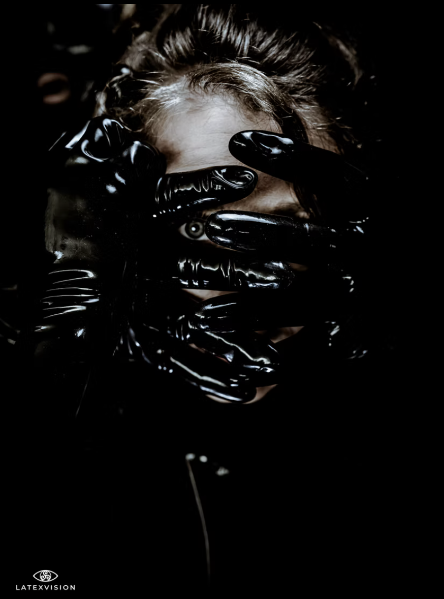 ©Latexvision. All Rights Reserved.