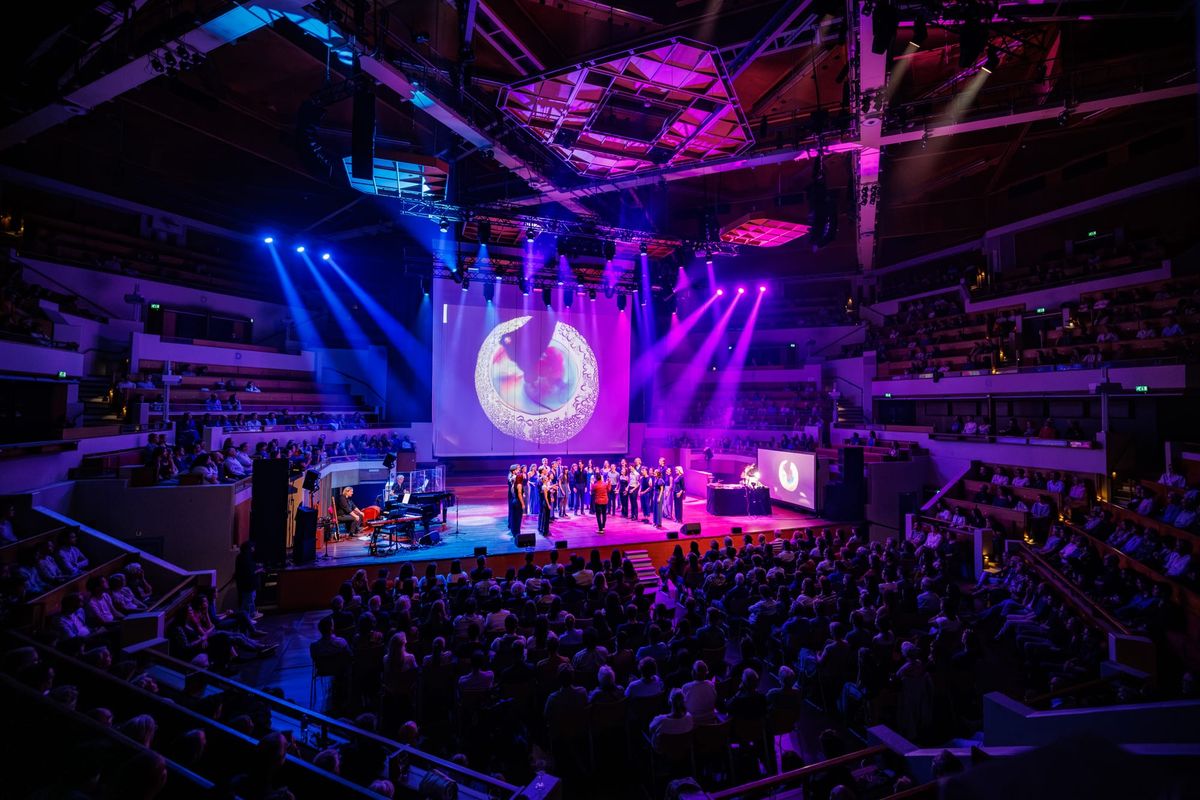 Metamorphosis - live animation for Dekoor in TivoliVredenburg