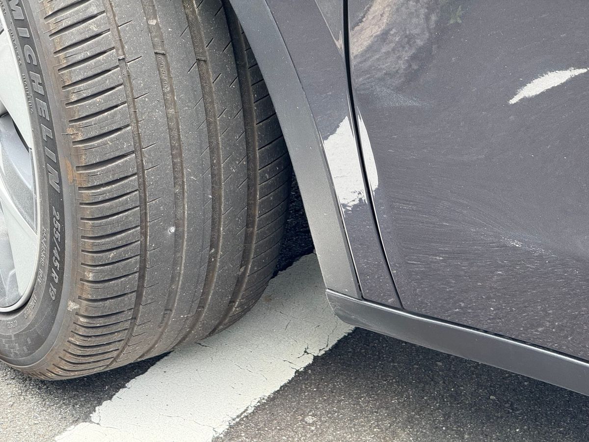 テスラモデルYパンク体験談