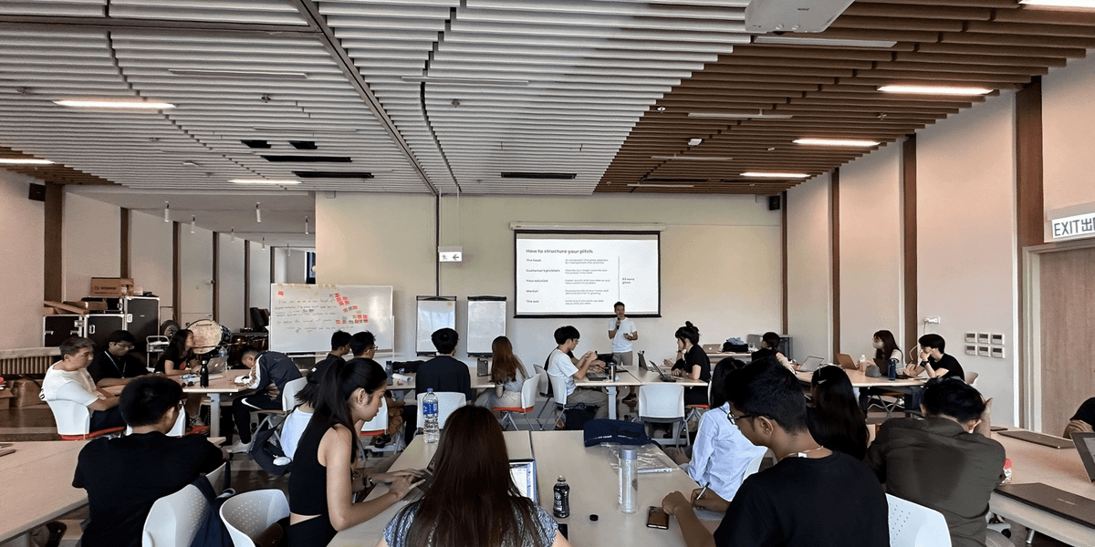 5 Lessons I Learned Teaching Pitch Decks to Startups (and 1 Bonus!)