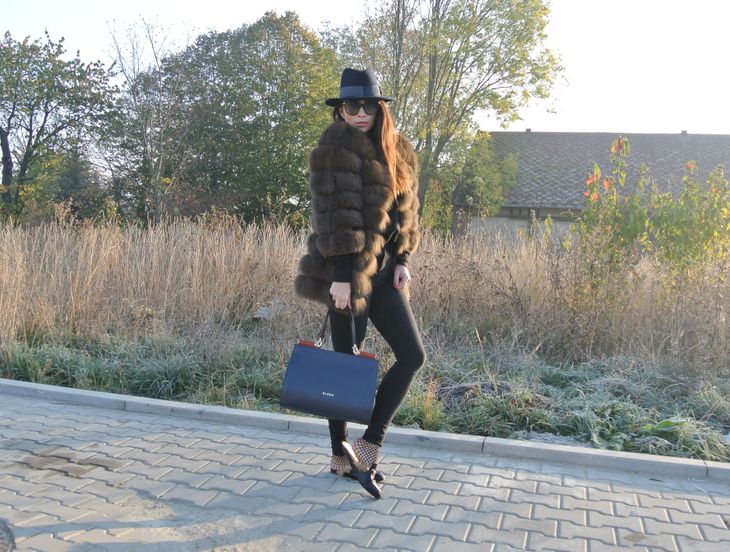 KUFŘÍK DO RUKY. NEBO NE?