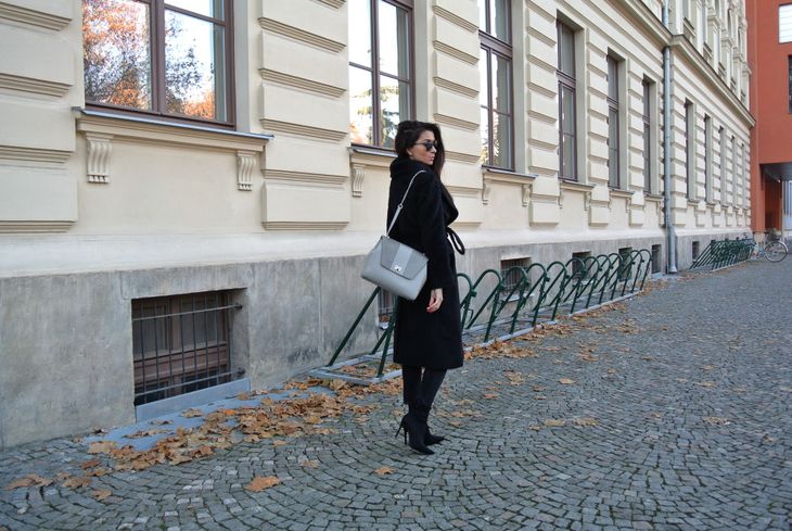 KLOPNOVKA PELOSO - KABELKA PŘES RAMENO.