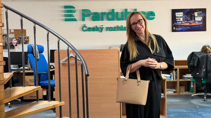 Jak se vyrábí česká kabelka? O výrobě ELEGA v Českém rozhlase