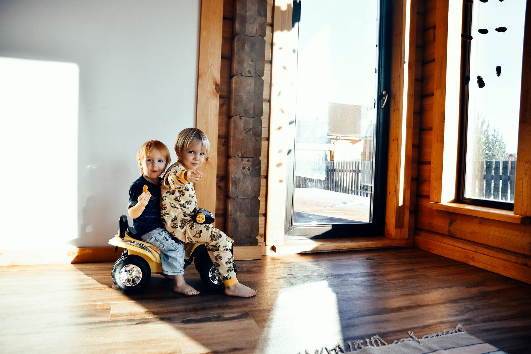 best toddler ride on car with parental remote control