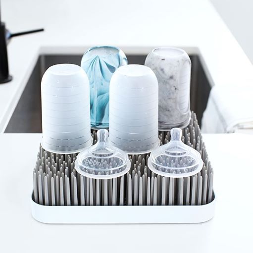 How to clean a baby bottle