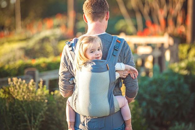 baby wrap vs baby carrier