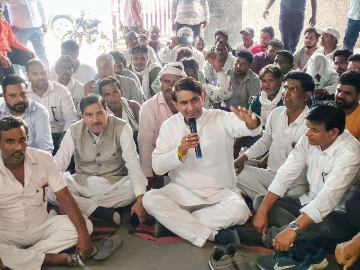 कांग्रेस पार्टी के जिलाध्यक्ष नेत्रपाल अधाना ने सफाई कर्मियों की हड़ताल का किया समर्थन