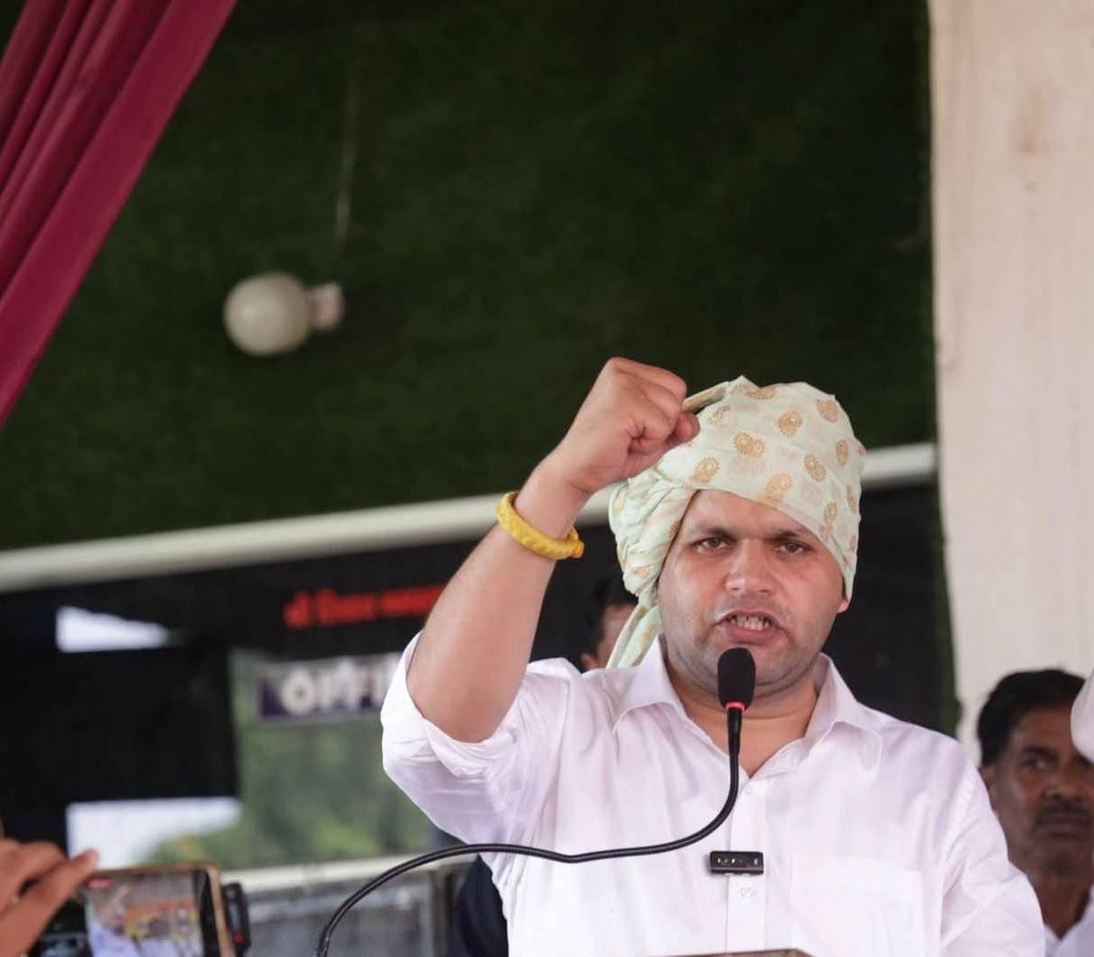 भारतीय बेटियों ने एशियन गेम्स में रचा स्वर्णिम इतिहास - गौरव गौतम ने महिला क्रिकेट टीम को दी बधाई