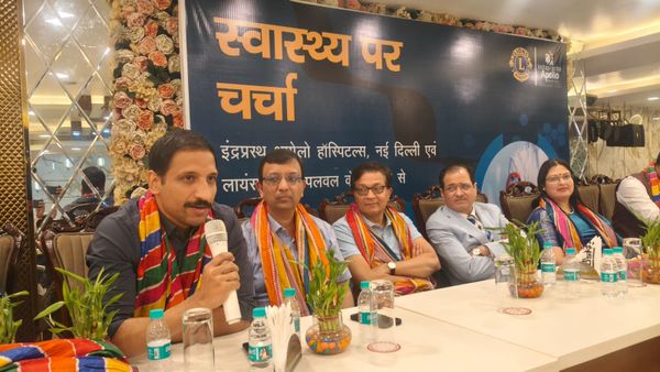 अपोलो अस्पताल और लायंस क्लब पलवल ने स्वास्थ्य चर्चा विषय पर लगाया सेमिनार