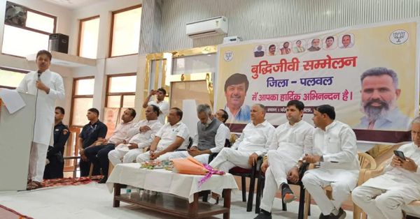 भाजपा के बुद्धिजीवी सम्मेलन में सुरेंद्र नागर ने कहा गुरुग्राम से भी बेहतर बनेगा पलवल