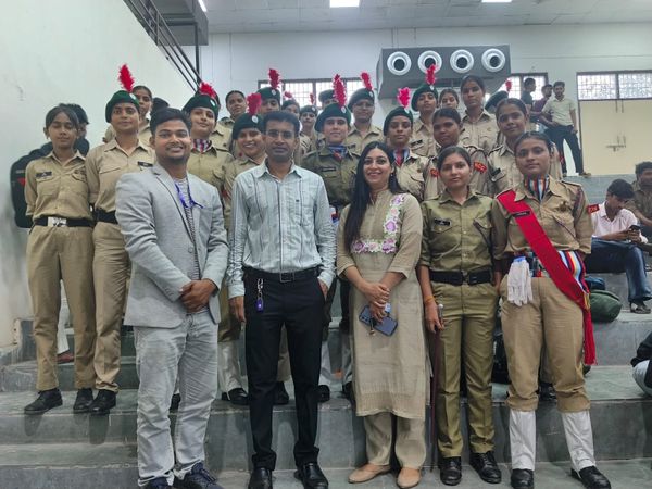 लाइफ चेंजिंग पाथ ने जॉब फेयर में युवाओं को किया प्रेरित