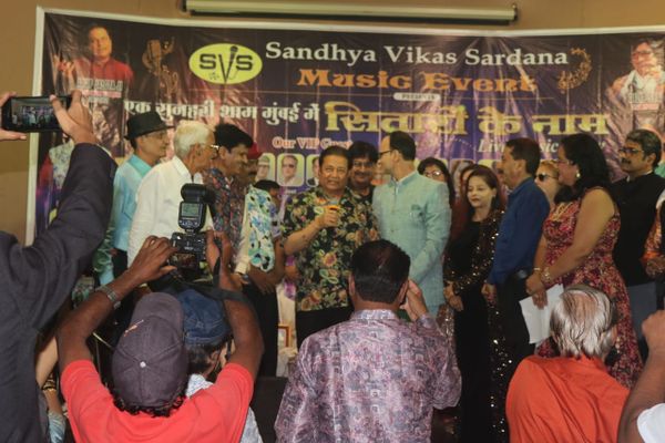 मुंबई में संध्या विकास सरदाना म्युज़िक इवेंट द्वारा "एक सुनहरी शाम सितारों के नाम"