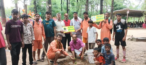 पैदल कावंड़ यात्रा द्वारा चलाया जा रहा है जागरूकता अभियान