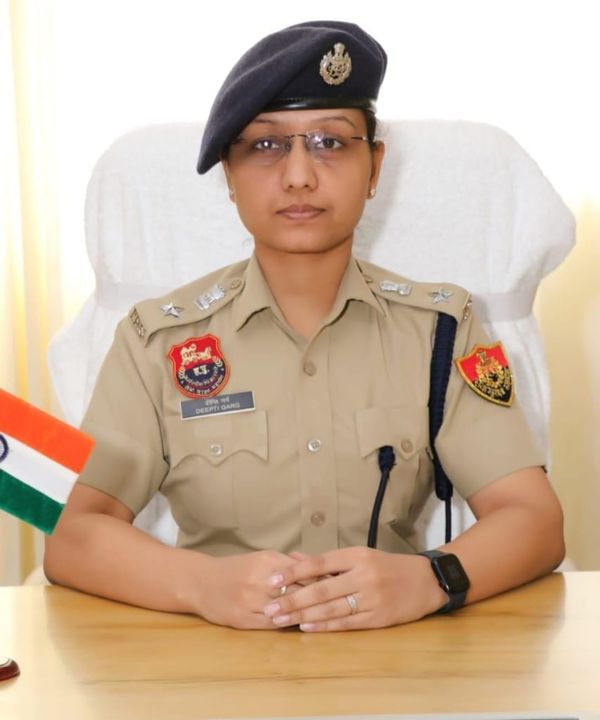 पलवल पुलिस की बड़ी कार्रवाई, 11 साल से फरार डकैती के पीओ सहित 5 अपराधी गिरफ्तार