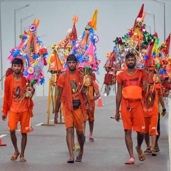 भोले के जयकारों से गुंजा पलवल, बढ़ी कांवड़ियों की संख्या