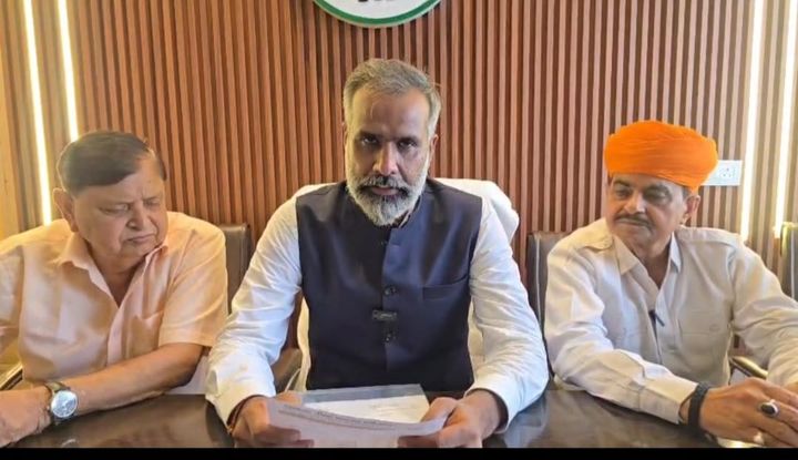 भाजपा के पलवल जिला अध्यक्ष ने किया अपनी कार्यकारणी का विस्तार