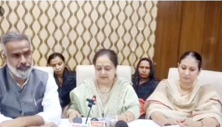 विपक्ष ने 70 करोड़ महिलाओं के सपनों का गला घोंटा -मेयर प्रवीण बत्रा जोशी