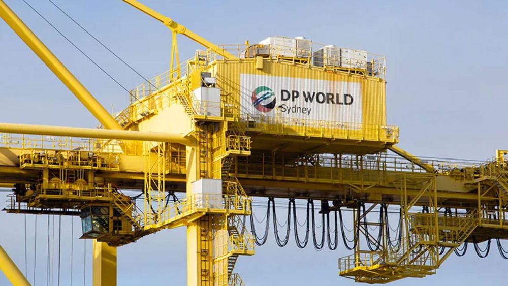 DP World wants AI robots to replace 60% of its Australian wharfies as job cuts ramp up