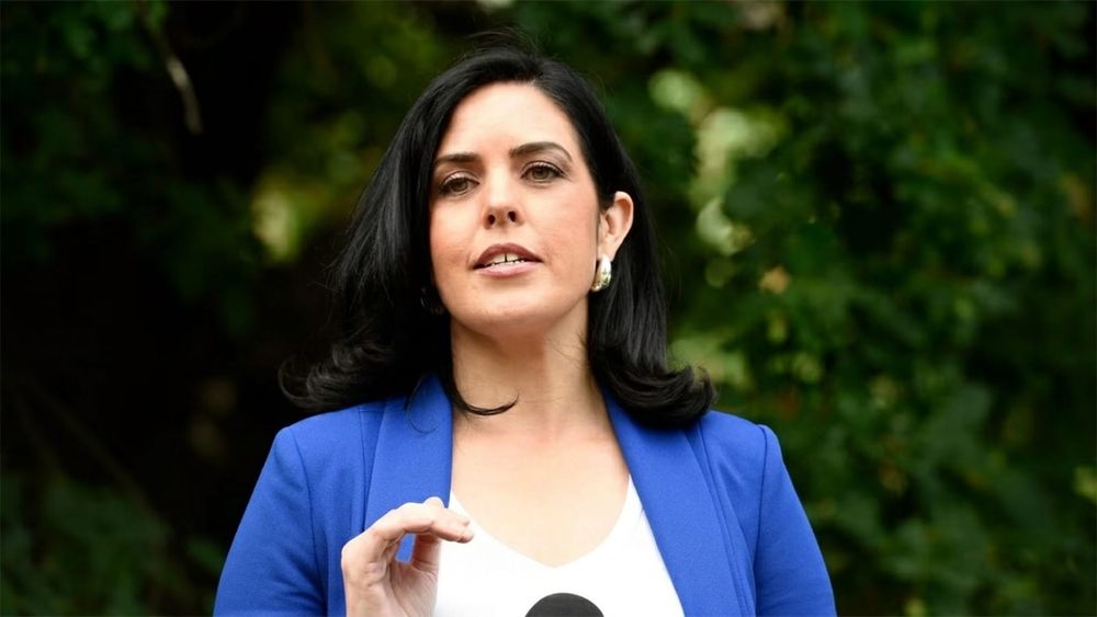 Moira Deeming dumped by the Liberals in 13 minutes after refusing to say sorry to Matthew Guy