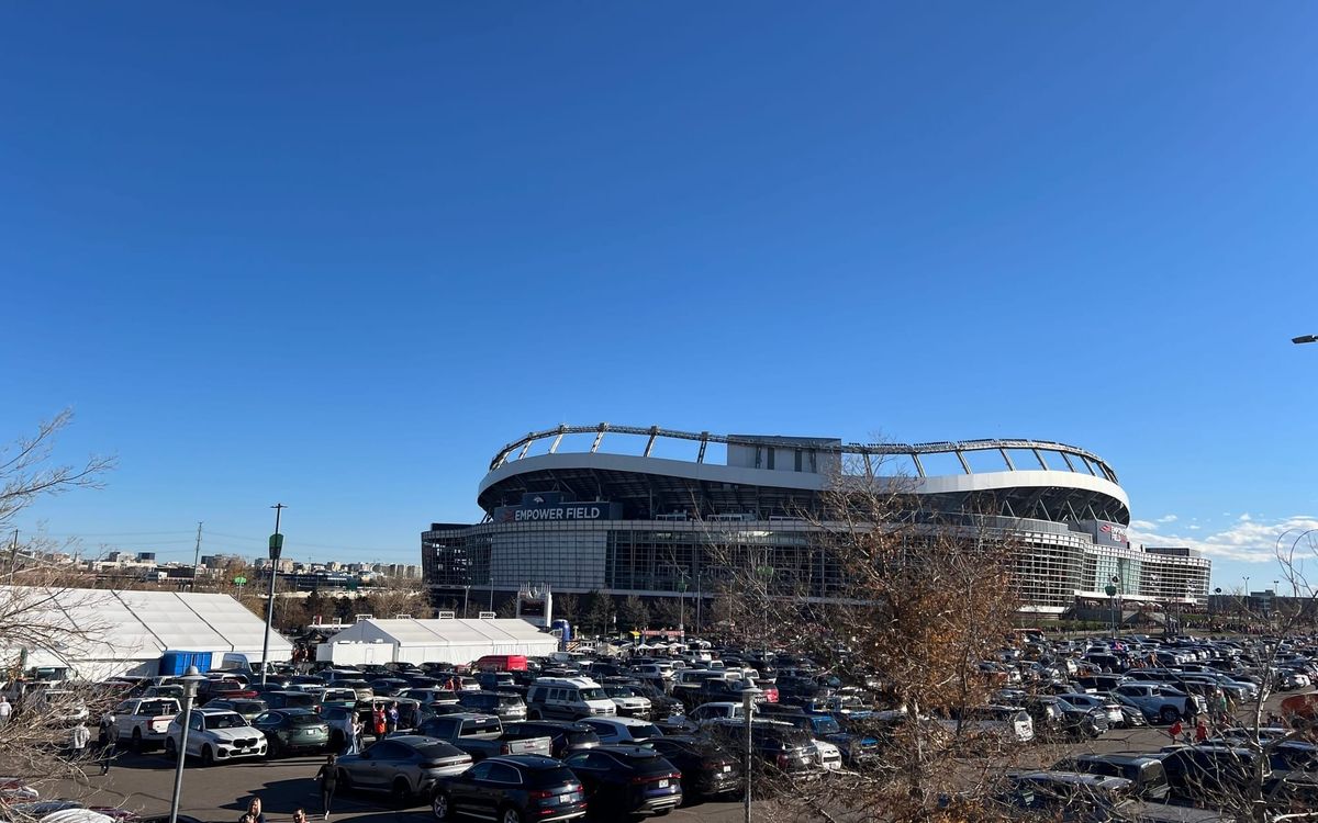 Denver Broncos Fans Are Pissed There'll Be Little Parking at New Broncos Stadium