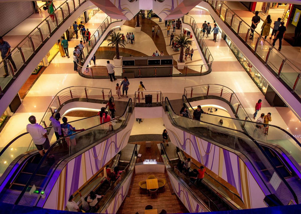 CMBS Maturity Crisis Peaks in July: $2.54B Hard Maturities, 68% of Office in Special Servicing — Retail Malls Facing Refinancing Apocalypse as New York Office Rebounds
