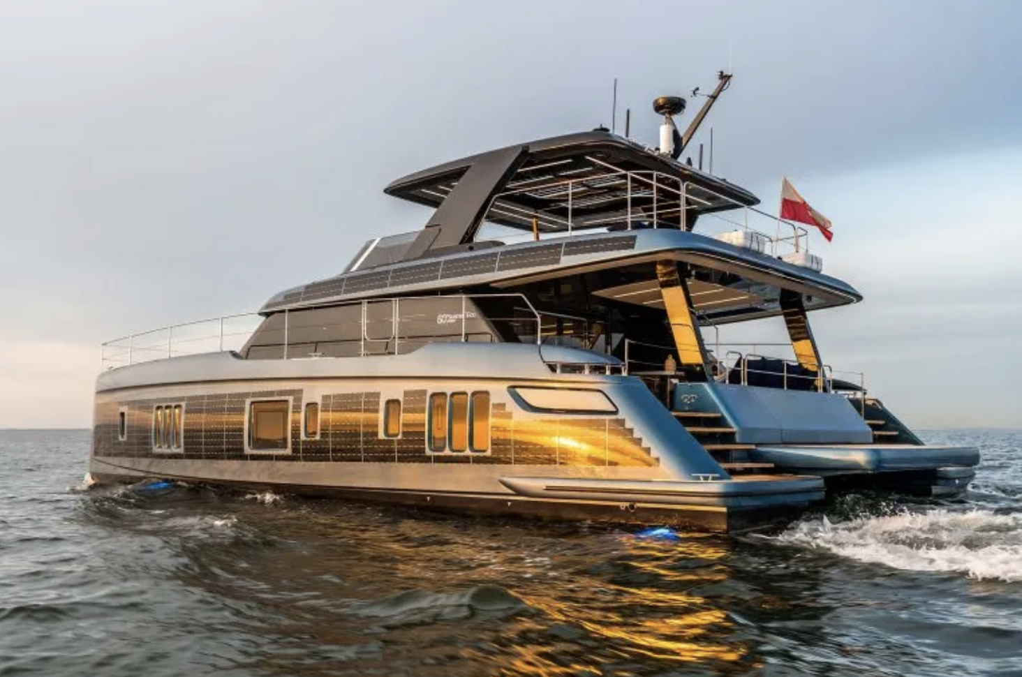 Sleek 60 by Sunreef Power 