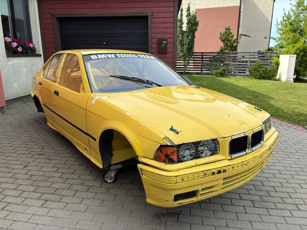 Dissected: BTCC E36 BMW Factory Chassis