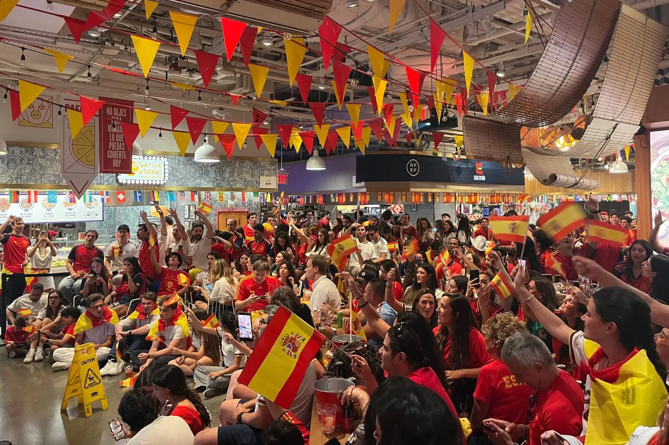 Watching Spain clinch the World Cup with the crowd at Mercado Little Spain