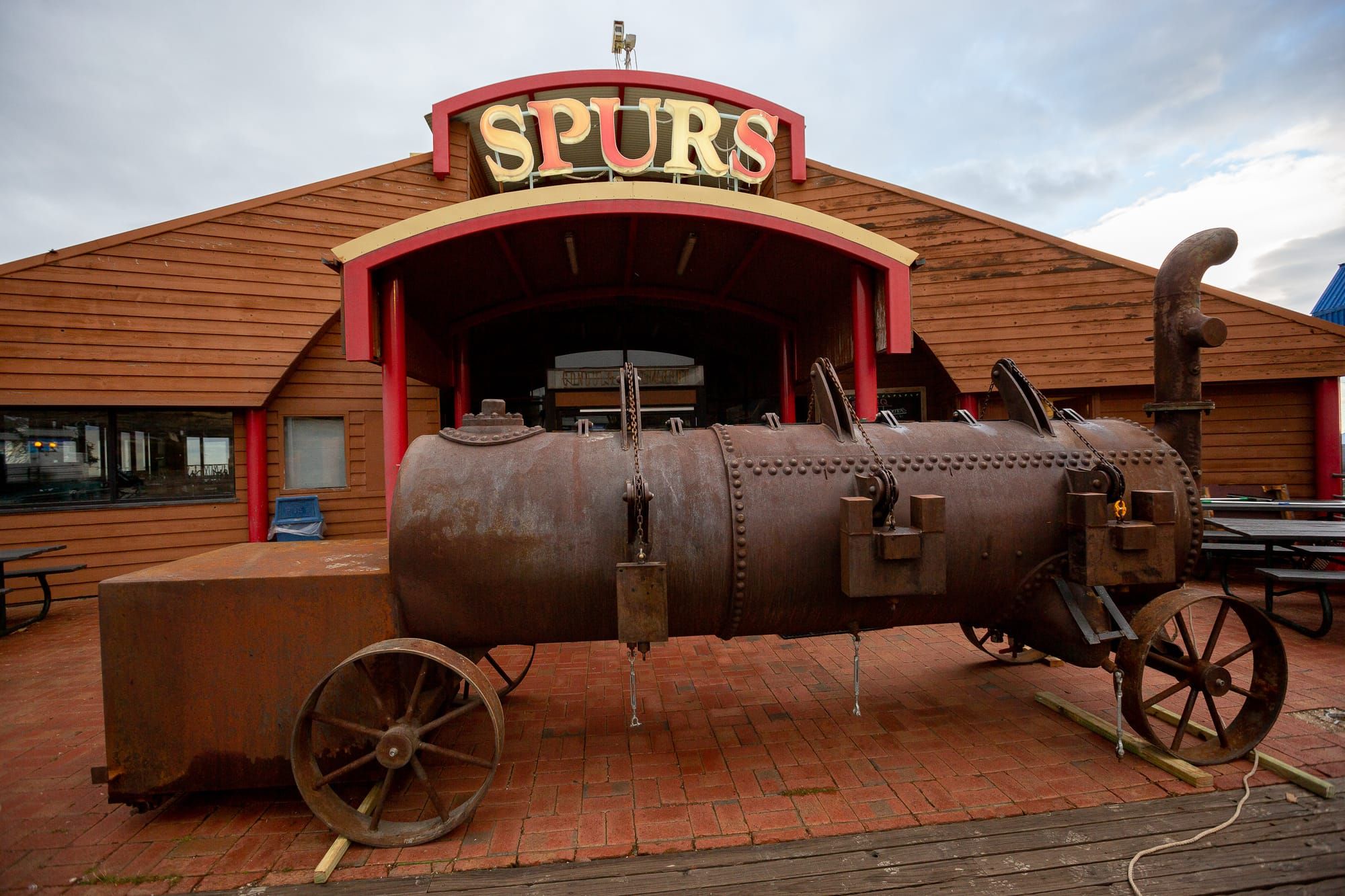 Spurs goes retro and disco style Post image