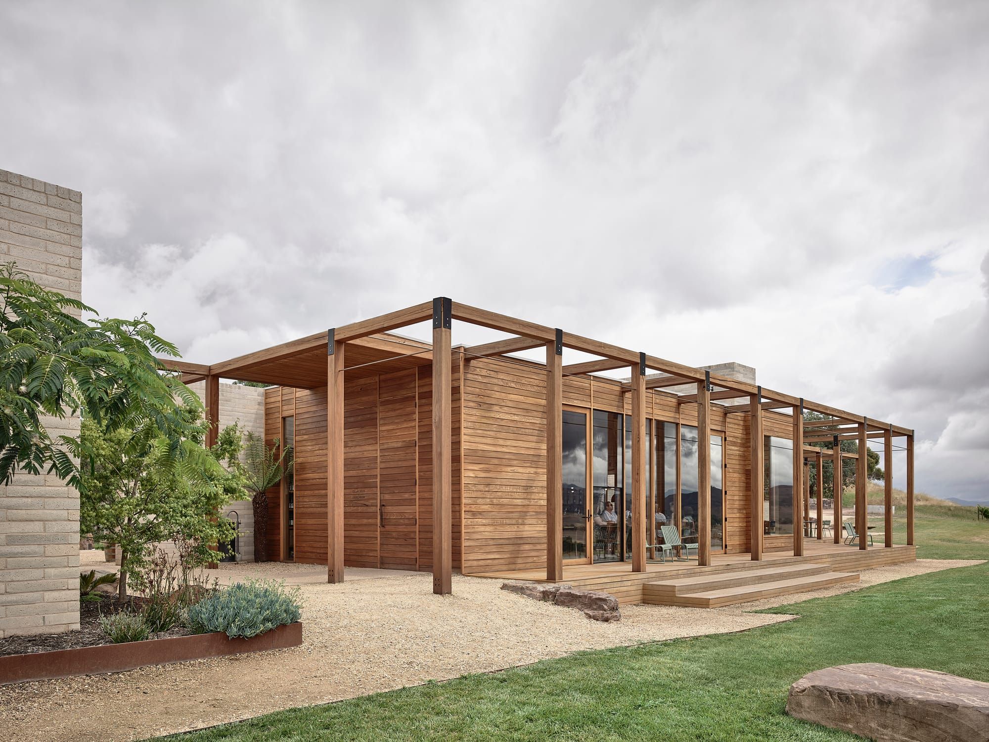 Delatite cellar door gets nom Post image