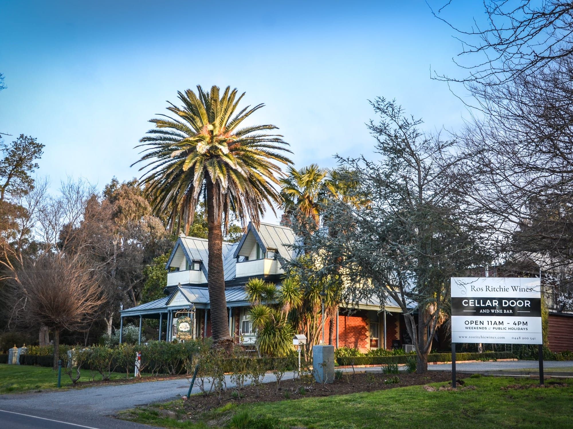 Ros Ritchie Wines Post image